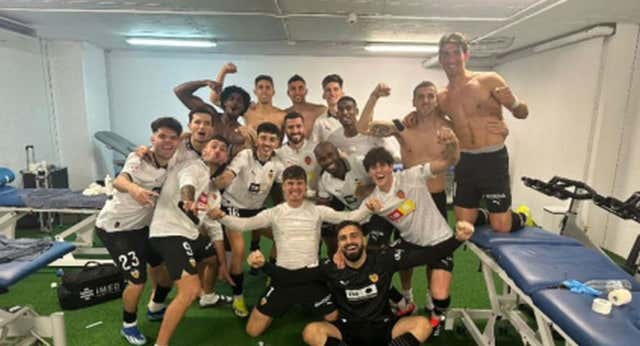 Gabriel Paulista se acuerda de Diakhaby en Cádiz… Y de Cala