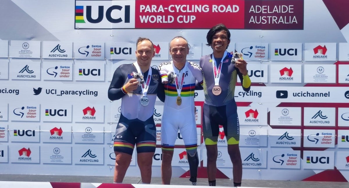 Ricardo Ten se lleva la crono del Mundial de Adelaida.