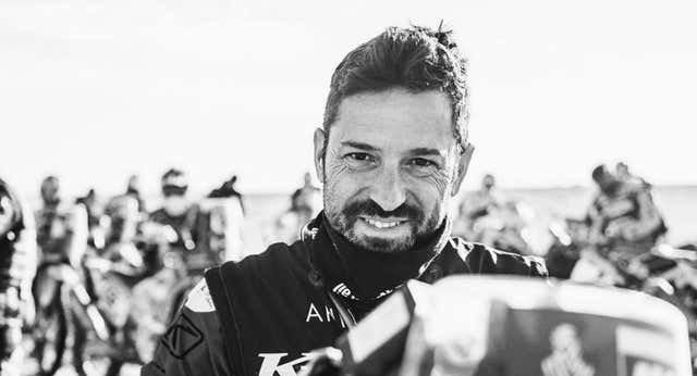 El Dakar se tiñe de tristeza tras la muerte de Carles Falcón: “Nuestro corazón está herido, pero seguimos adelante por él’