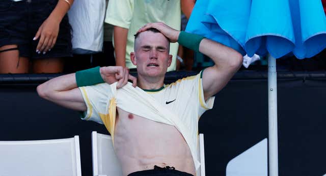 El calor en el Open de Australia lleva a los tenistas al límite: vómitos, golpes de calor y calambres