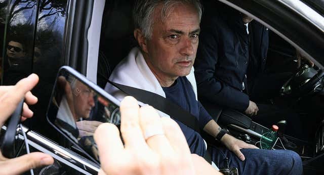 Echar a Mourinho se convierte en habitual: finiquitos, mutuos acuerdos y salidas abruptas