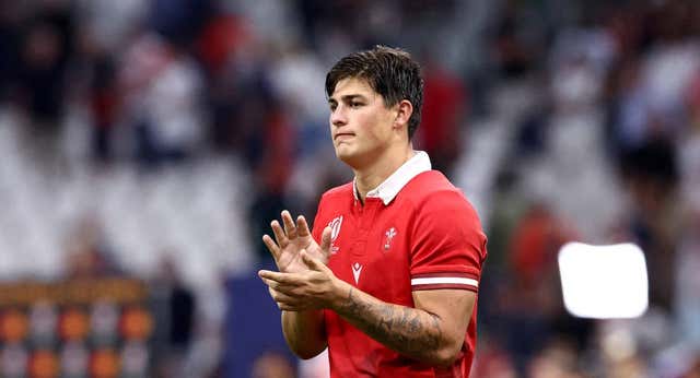 Louis Rees-Zammit cambia el paradigma y pasa de estrella del rugby a compañero de Mahomes en la NFL