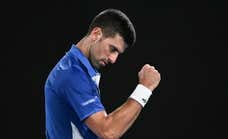 Novak Djokovic se pone a 100 en Australia