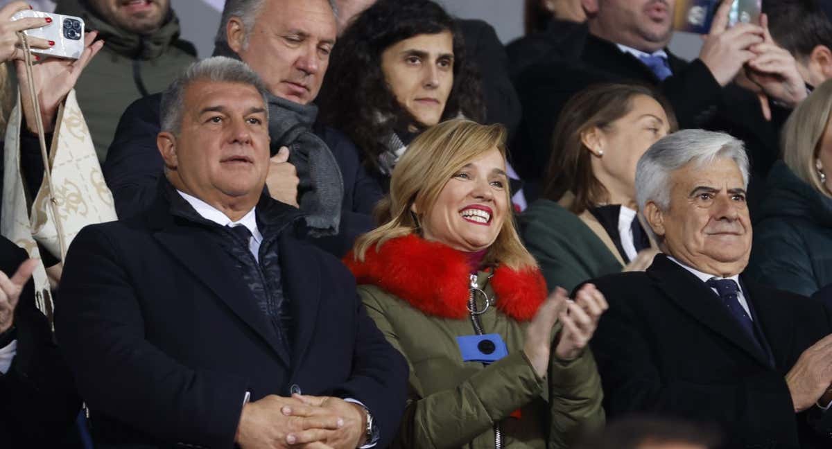 Pilar Alegría, en el palco de Butarque./EFE