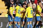 Las Palmas agrava la sequía en Vallecas y saca más motivos para soñar en grande