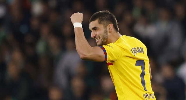 Ferran muta en Pedro y va a por el pichichi de Lewandowski