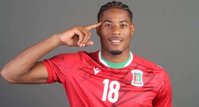 Noe Ela Mangué, la promesa guineana del Numancia: “Hace ocho años jugaba en mi colegio y ahora estoy en la Copa África”