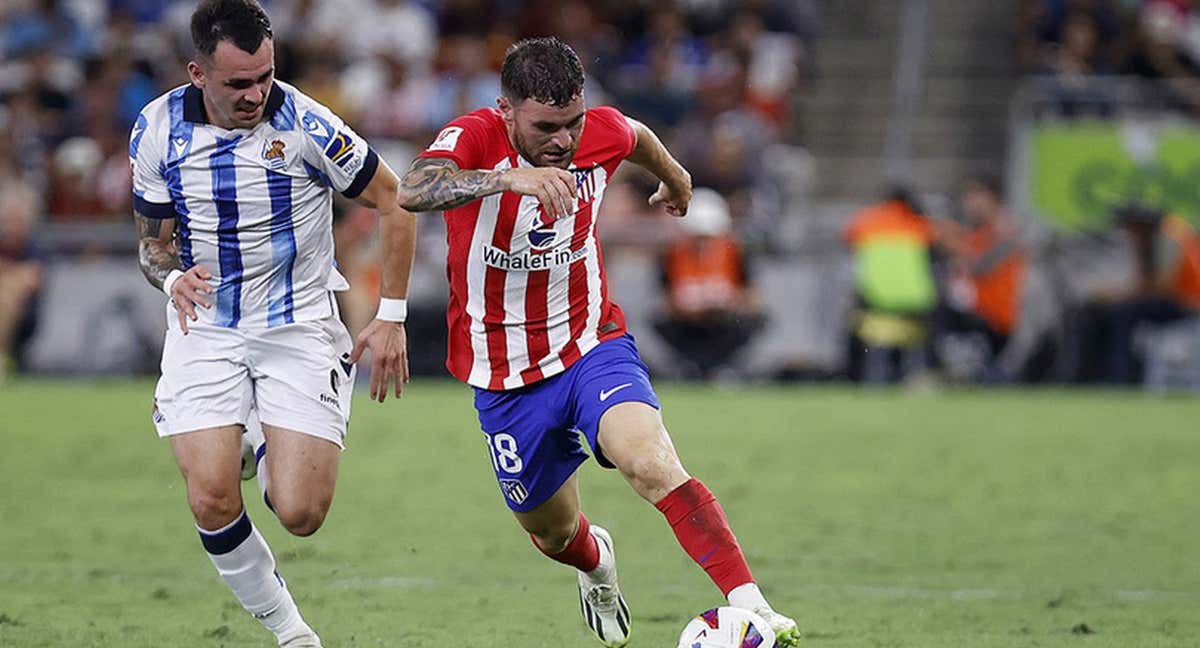 Javi Galán es perseguido por Álex Sola.