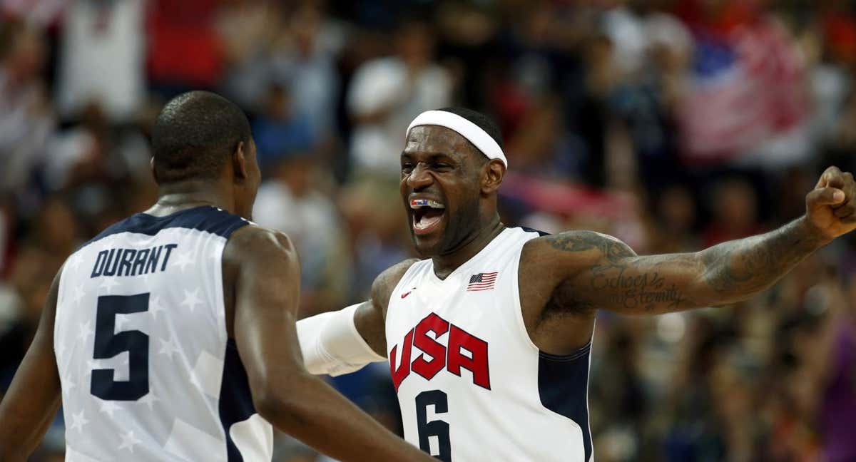 LeBron James y Durant, con Estados Unidos.
