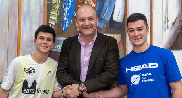 Fabrice Pastor sigue alimentando su fábrica de talentos: ficha al niño prodigio del pádel español