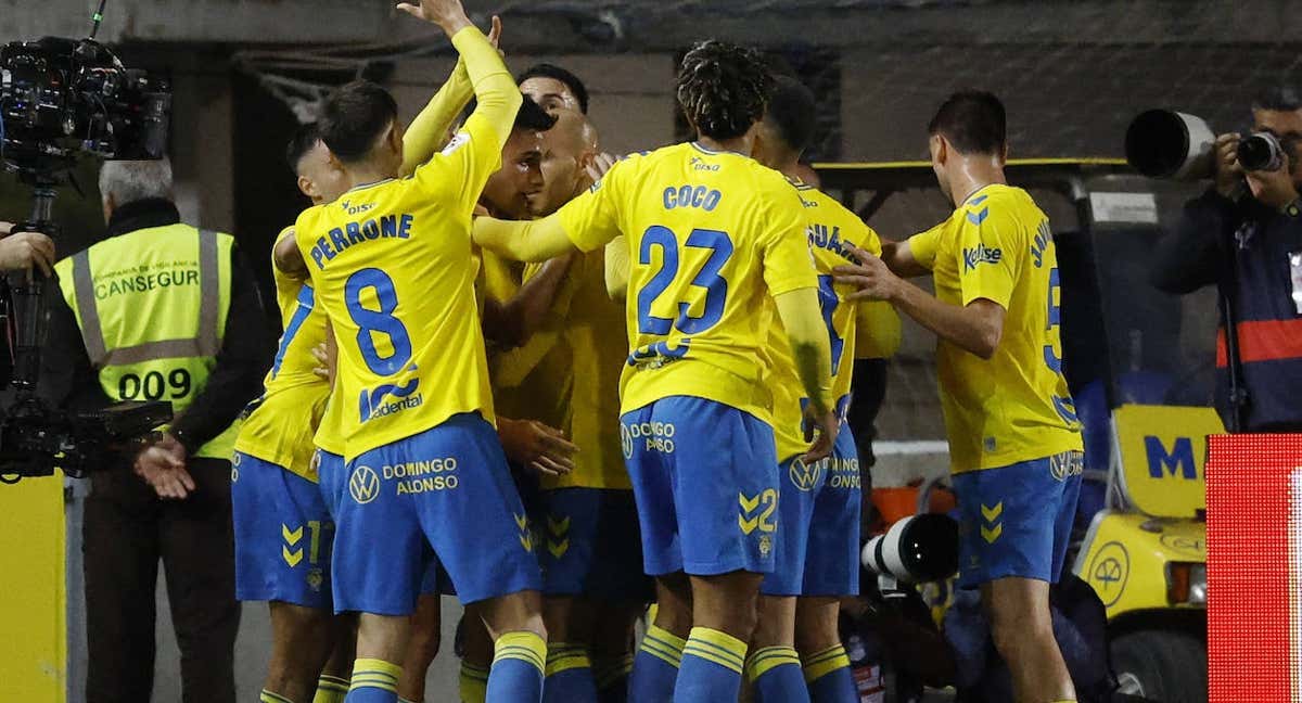 Las Palmas celebra el gol contra el Barcelona.