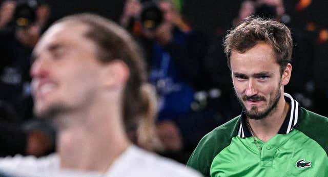 Medvedev firma una épica remontada y se mete en la final de Melbourne
