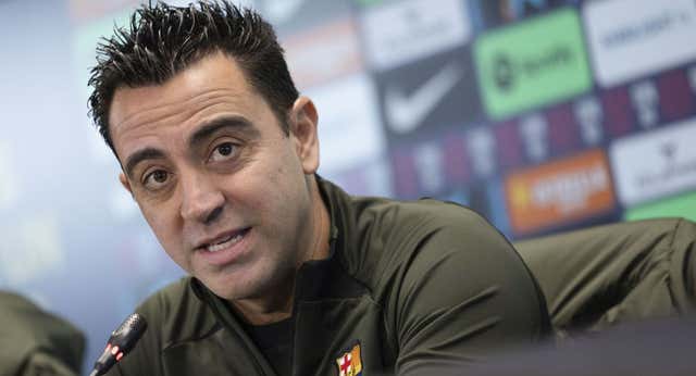 Xavi y su futuro: “Con Deco hablamos cosas de la temporada siguiente”