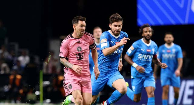 Messi y Luis Suárez marcan… pero Inter Miami pierde contra Al-Hilal