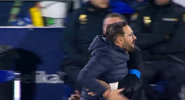 Alta tensión entre José Bordalás y el Cacique Medina