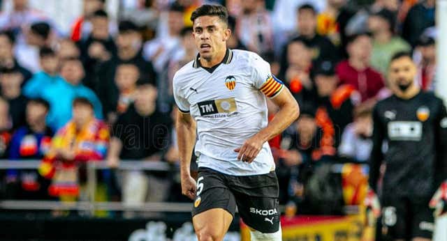 Paulista medita su salida y el Besiktas llama a su puerta