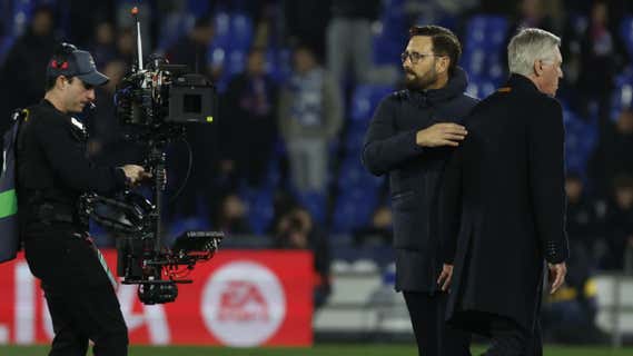 Bordalás se saluda con Ancelotti al término del Getafe-Real Madrid. /
