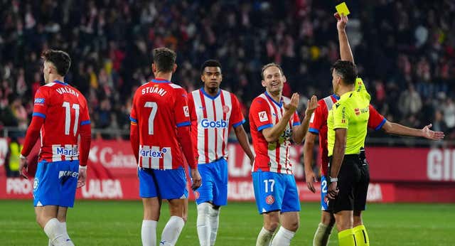 El Girona se queda sin Míchel, Yangel y Blind para el Bernabéu y Montilivi carga contra Gil Manzano: ‘Así gana el Madrid’