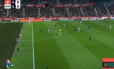 El gol anulado al Girona invita a aclarar el protocolo: 37 segundos, dos despejes y pases atrás