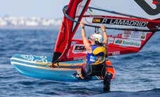 Pilar Lamadrid roza el podio mundial de IQFoil, el windsurf olímpico