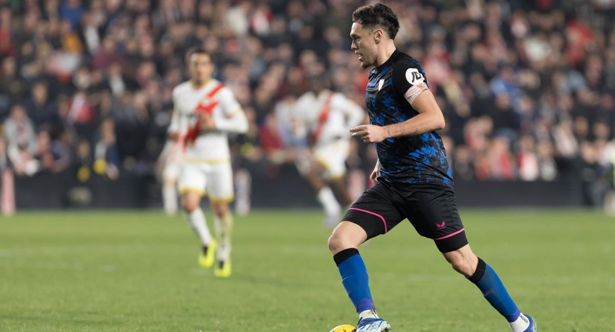 Lucas Ocampos durante el partido ante el Rayo.