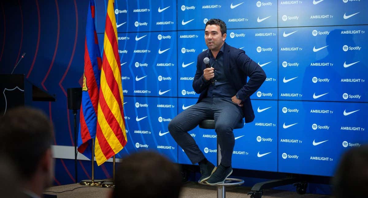 Deco el día de su presentación como director deportivo. /FCB