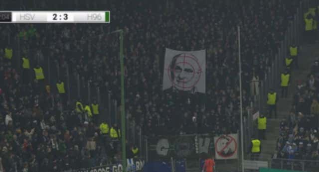 La ola de protestas en el fútbol alemán retrasa diez minutos el Leverkusen-Bayern