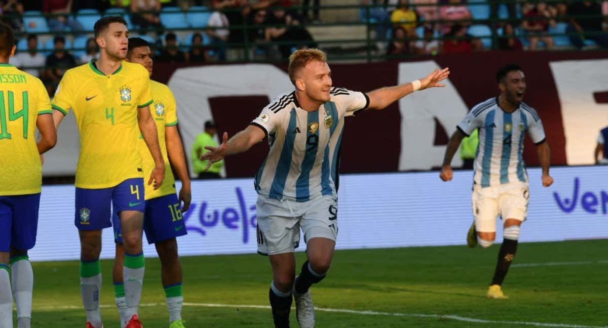 Gondou celebra el gol de Argentina ante Brasil. /AFA