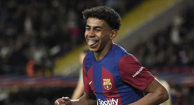 El Barça se ahoga entre dos realidades
