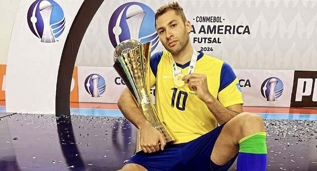 Pito lidera a Brasil en la reconquista de Sudamérica