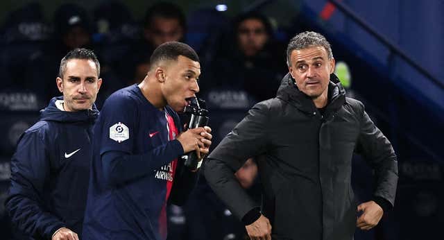 Luis Enrique le devuelve la sonrisa a Kylian Mbappé en el PSG justo antes de desvelar su futuro