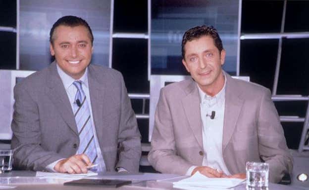 Michael Robinson junto a Pedrerol, en Canal+.