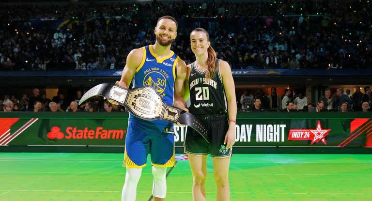 Stephen Curry y Sabrina Ionescu, ayer.
