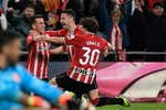 Berenguer reina en la locura de San Mamés y el Athletic suma una victoria de Champions ante el Girona