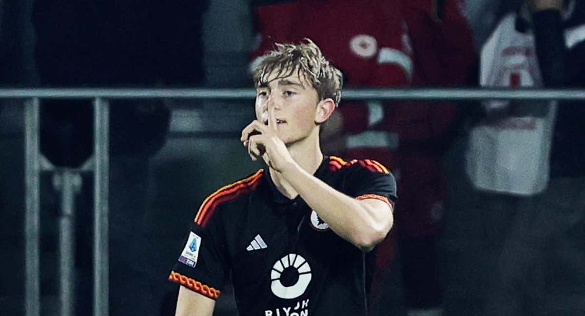 Dean Huijsen celebrando su tanto ante el Frosinone.