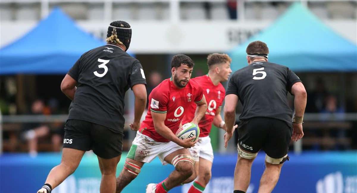 Lucas de la Rua jugando vs All Blacks. /Cedida