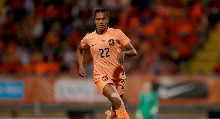 Esmee Brugts, jugadora de Países Bajos, durante un partido.