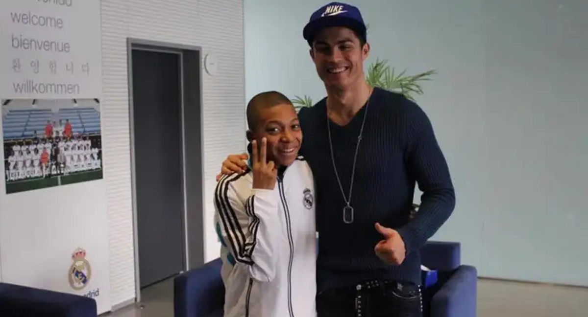 Mbappé se fotografió con Cristiano Ronaldo en Valdebebas cuando acudió a la prueba con el cadete B./