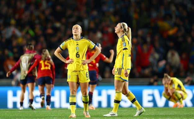 Magda Eriksson tras perder contra España.  REUTERS