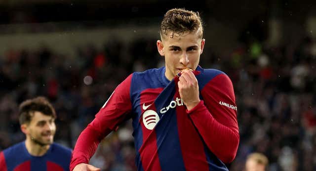 El Barça aprieta con burofaxes a una Nike que se agarra al caso de Vinicius
