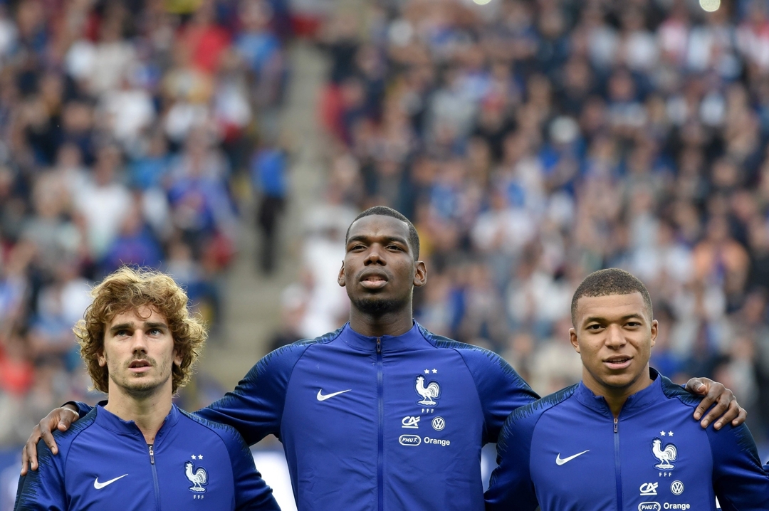 Paul Pogba junto con Mbappé.