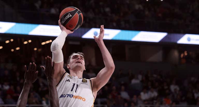 Mario Hezonja, durante el partido ante Panathinaikos.