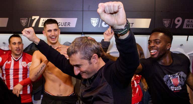 Ernesto Valverde, en el vestuario de San Mamés.