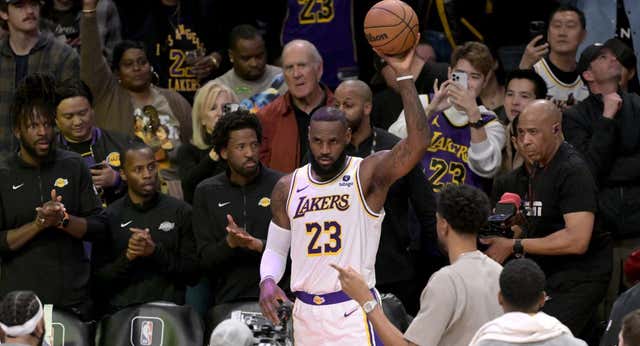 LeBron James supera la barrera de los 40.000 puntos y sigue escribiendo la historia de la NBA