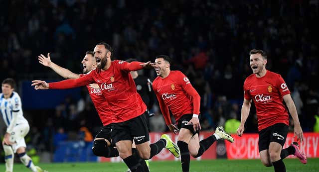 Por las nubes los precios de la Copa del Rey por culpa de un penalti: así desató un gol la compra de vuelos a Sevilla