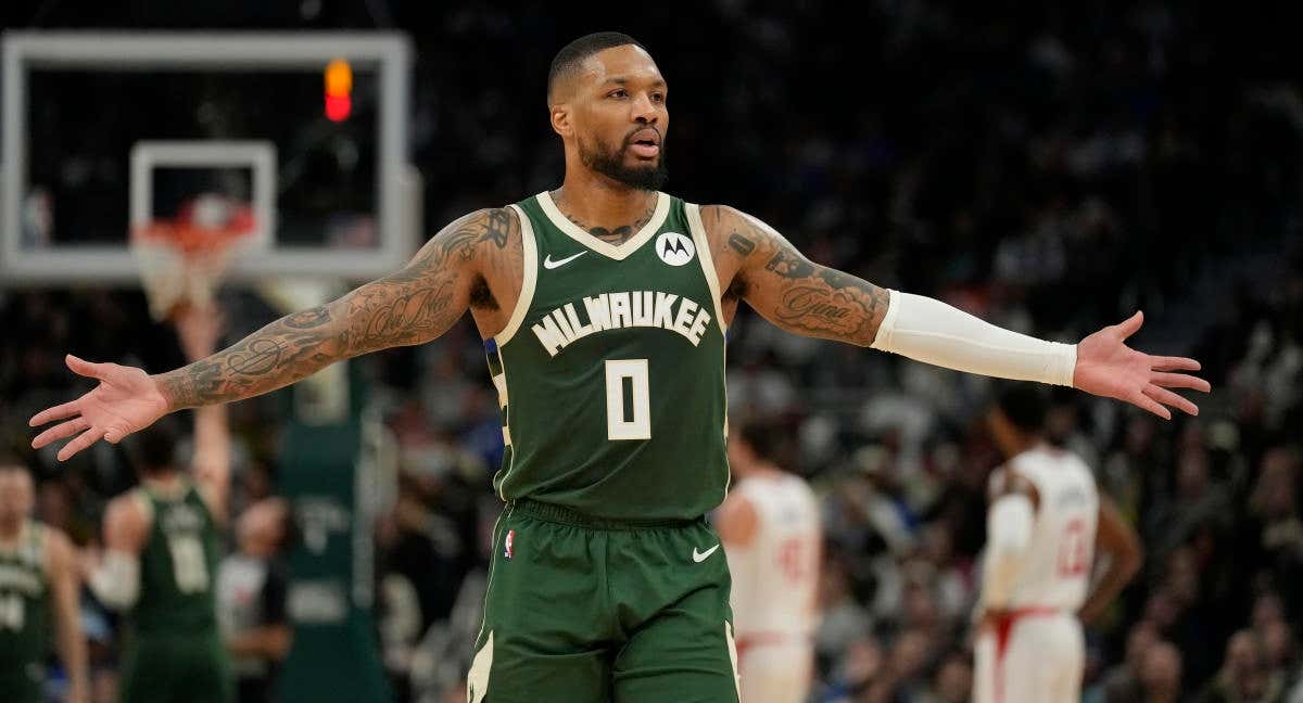 Damian Lillard celebra una acción durante la victoria frente a Los Ángeles Clippers/ GETTY IMAGES