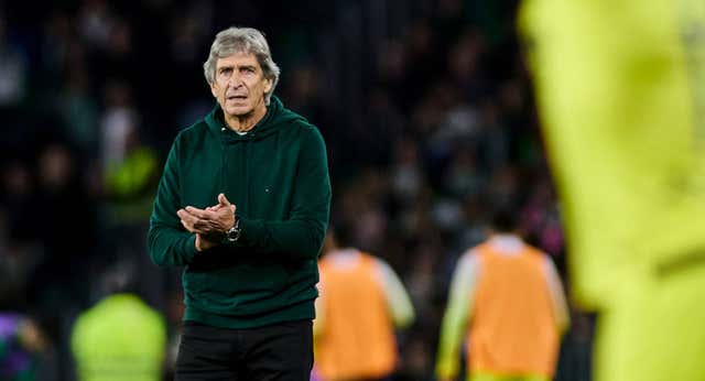 Pellegrini apunta más a la defensa que a la expulsión del Chimy: «No creo que sea la causa de perder»
