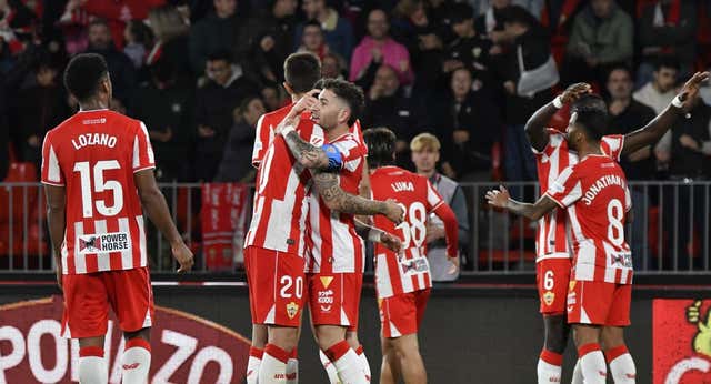 Marezi rescata al Almería y amarga al Sevilla en el 95′