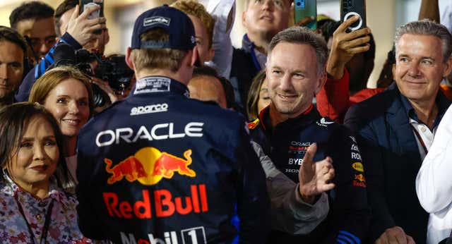 Christian Horner lanza un aviso en mitad del lío de Red Bull y los Verstappen: «No vamos a obligar a nadie a estar aquí»