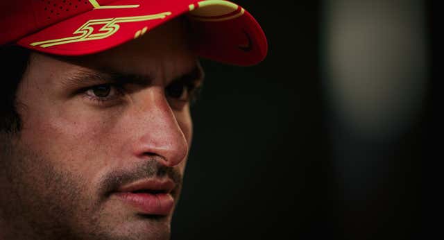 Carlos Sainz estará de vuelta en el Ferrari en Australia sí o sí